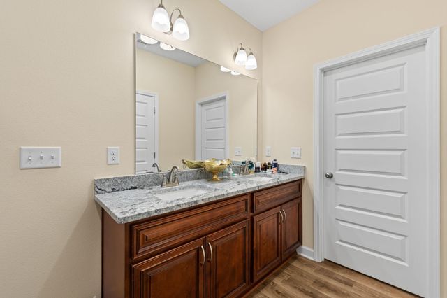 230 Wheat Drive, Crestview, FL 32536