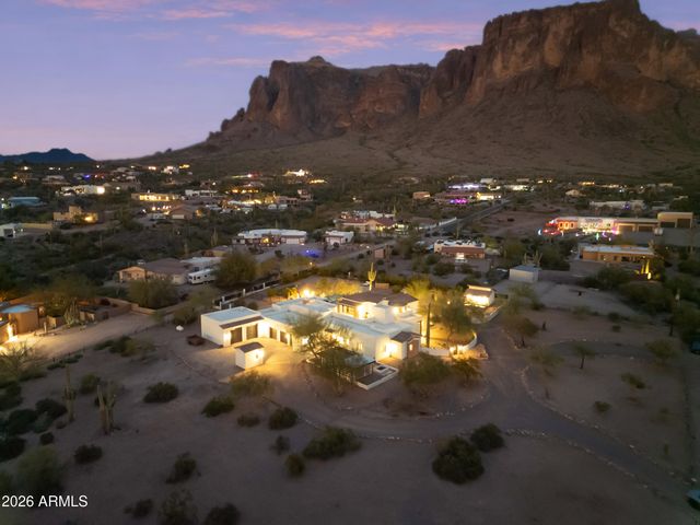 5850 E CONCHO Street, Apache Junction, AZ 85119