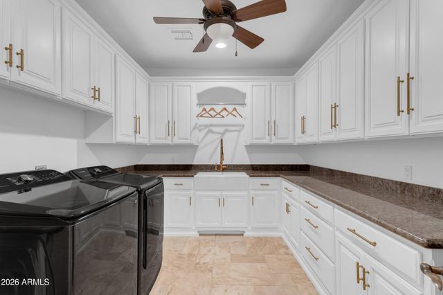 5850 E CONCHO Street, Apache Junction, AZ 85119