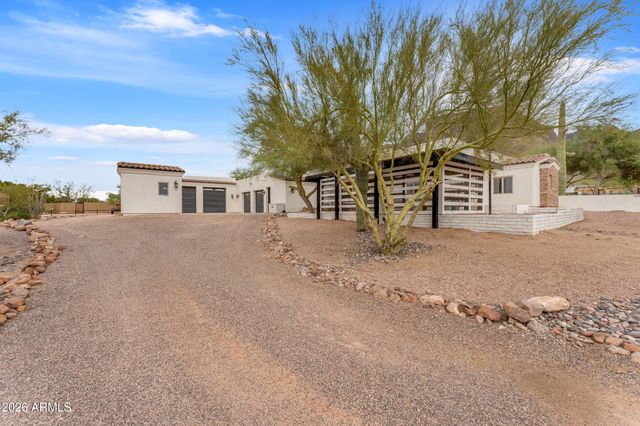 5850 E CONCHO Street, Apache Junction, AZ 85119