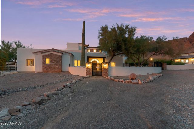 5850 E CONCHO Street, Apache Junction, AZ 85119