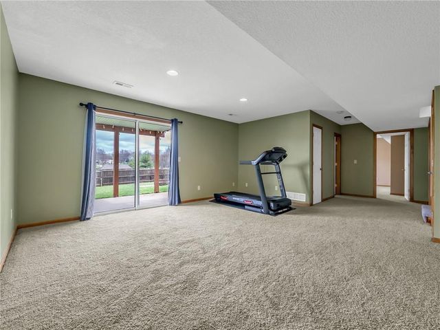 721 Saddle Peak Drive, Raymore, MO 64083