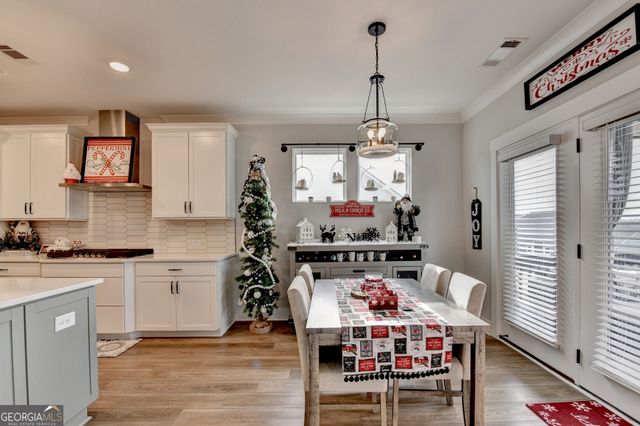 572 Redfish Way, Hoschton, GA 30548