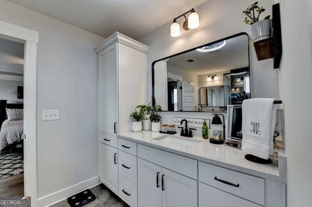 572 Redfish Way, Hoschton, GA 30548