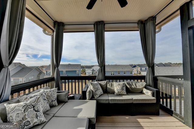 572 Redfish Way, Hoschton, GA 30548