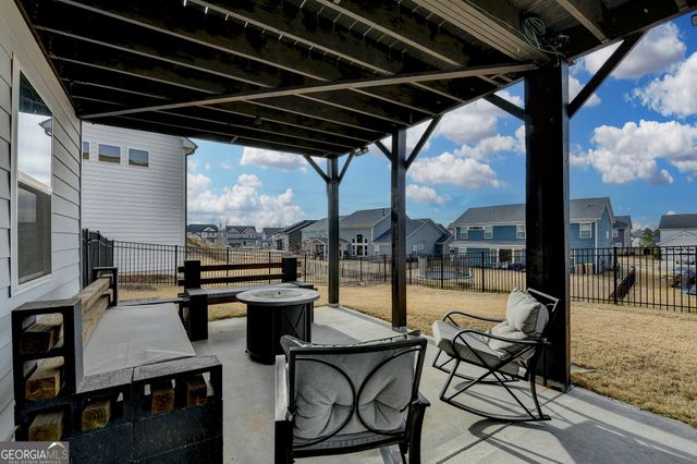 572 Redfish Way, Hoschton, GA 30548