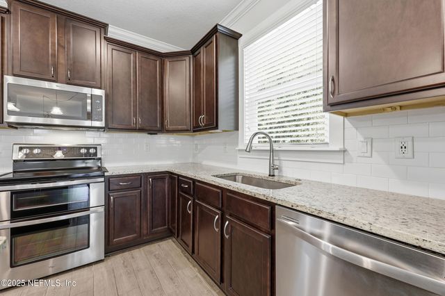 3805 PARK Street, Jacksonville, FL 32205