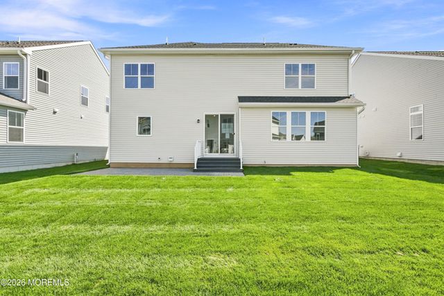 61 Mitchell Court, Manalapan, NJ 07726