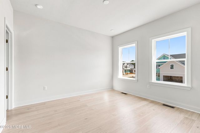 61 Mitchell Court, Manalapan, NJ 07726