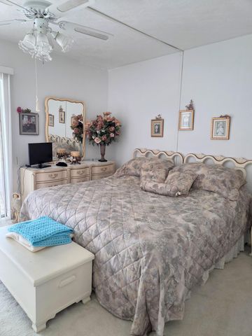 2180 Lake Osborne Drive 7, Lake Worth Beach, FL 33461