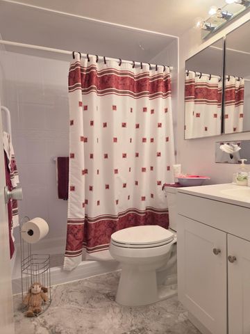 2180 Lake Osborne Drive 7, Lake Worth Beach, FL 33461