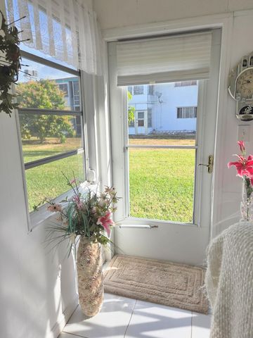 2180 Lake Osborne Drive 7, Lake Worth Beach, FL 33461