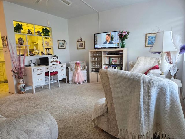 2180 Lake Osborne Drive 7, Lake Worth Beach, FL 33461