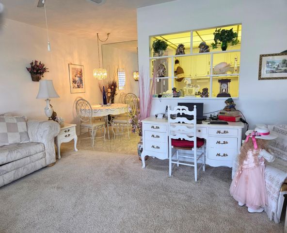 2180 Lake Osborne Drive 7, Lake Worth Beach, FL 33461