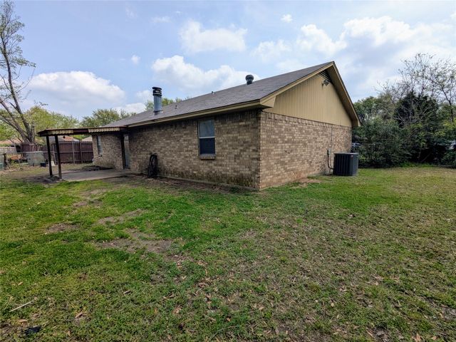 12419 Sparrow Court, Balch Springs, TX 75180