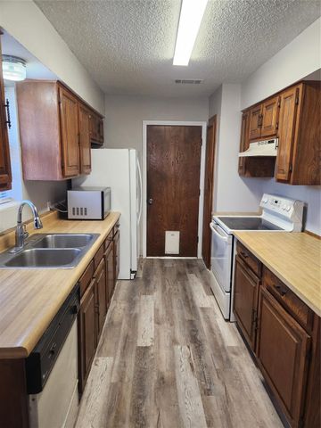 12419 Sparrow Court, Balch Springs, TX 75180