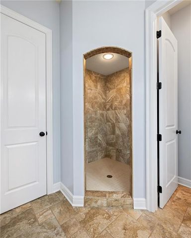 16513 W 168th Place, Olathe, KS 66062