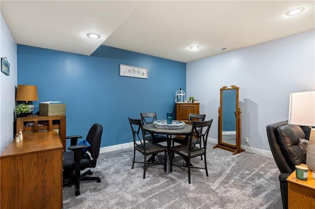 16513 W 168th Place, Olathe, KS 66062