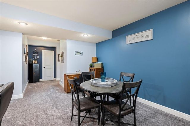 16513 W 168th Place, Olathe, KS 66062