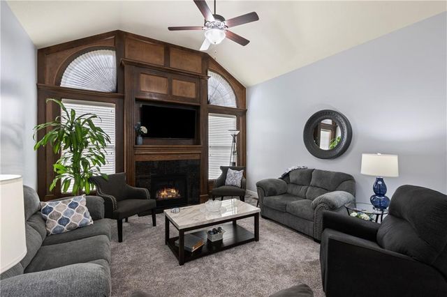 16513 W 168th Place, Olathe, KS 66062