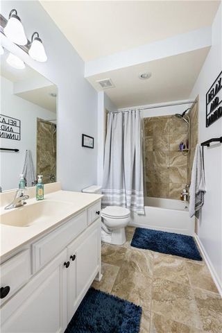 16513 W 168th Place, Olathe, KS 66062