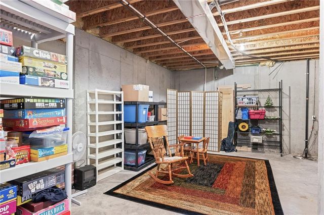 16513 W 168th Place, Olathe, KS 66062