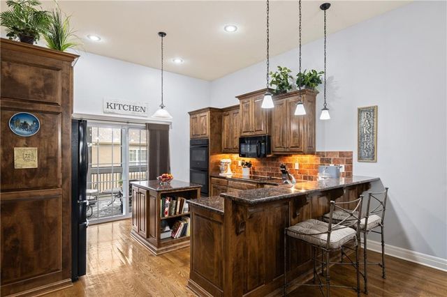 16513 W 168th Place, Olathe, KS 66062