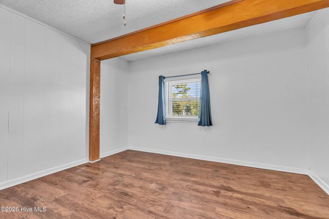 33 Riegel Drive, Hubert, NC 28539