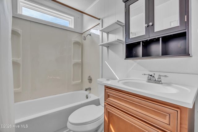 33 Riegel Drive, Hubert, NC 28539