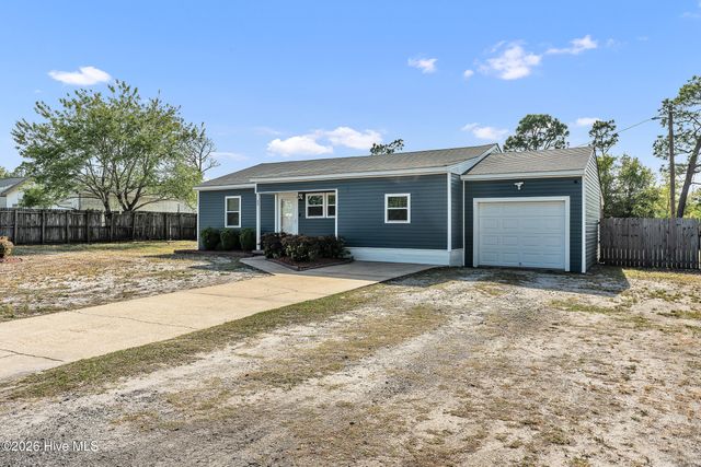 33 Riegel Drive, Hubert, NC 28539