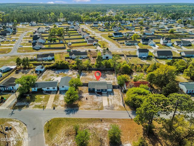 33 Riegel Drive, Hubert, NC 28539