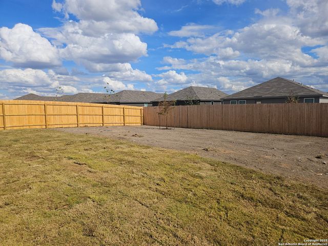 3449 Sky PL, Seguin, TX 78155