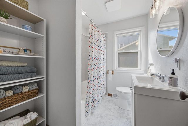 98 Jackson STREET, Fort Atkinson, WI 53538