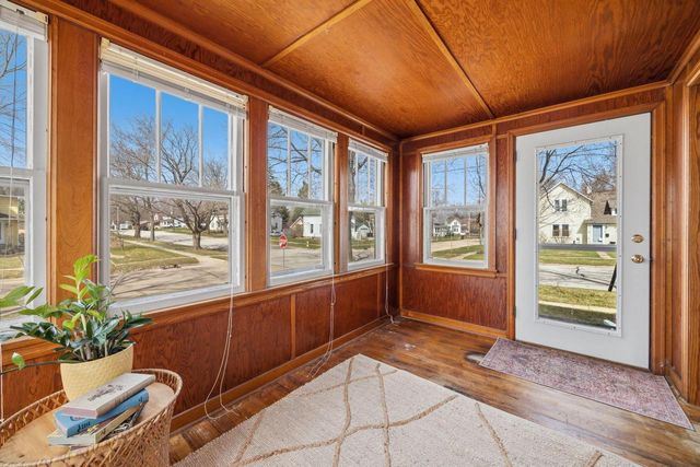 98 Jackson STREET, Fort Atkinson, WI 53538