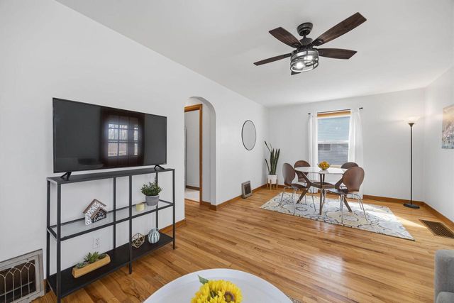 98 Jackson STREET, Fort Atkinson, WI 53538