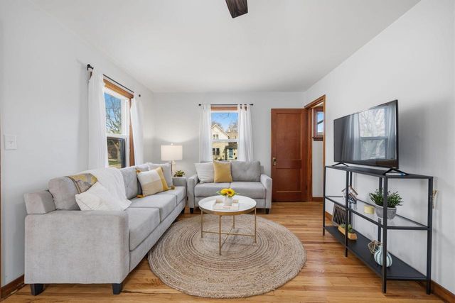 98 Jackson STREET, Fort Atkinson, WI 53538