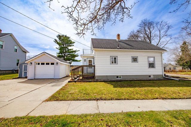 98 Jackson STREET, Fort Atkinson, WI 53538