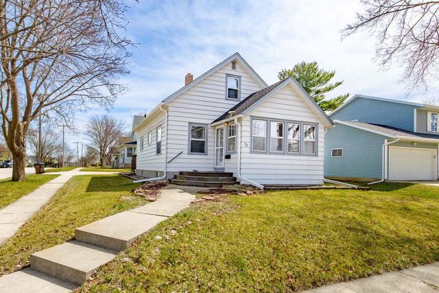 98 Jackson STREET, Fort Atkinson, WI 53538