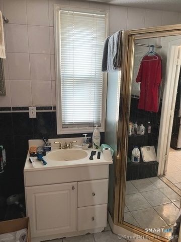 372 East Street, New Britain, CT 06051