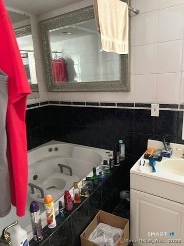 372 East Street, New Britain, CT 06051