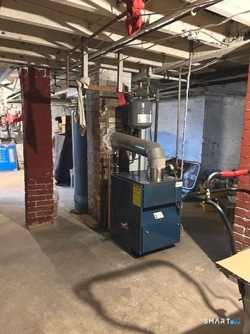 372 East Street, New Britain, CT 06051