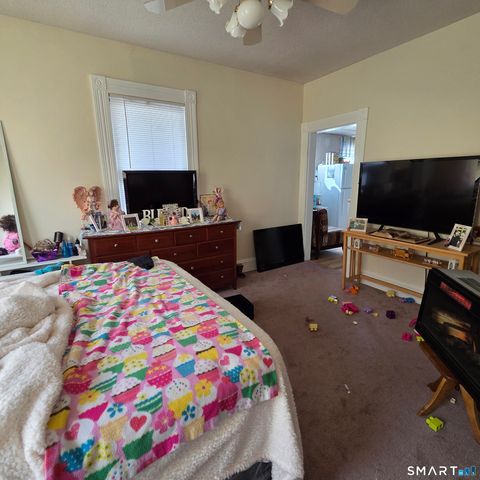 372 East Street, New Britain, CT 06051