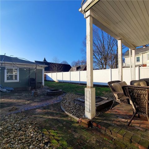 124 Park Avenue SW, Bolivar, OH 44612