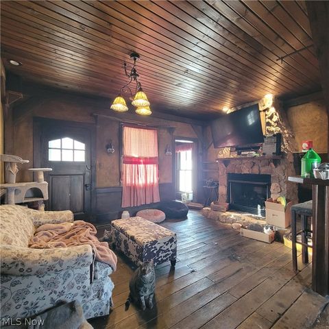 124 Park Avenue SW, Bolivar, OH 44612