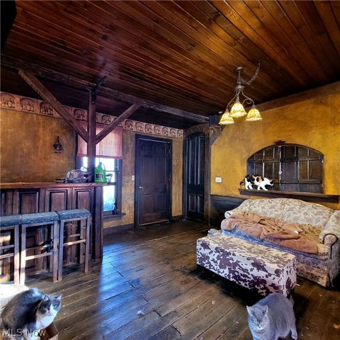 124 Park Avenue SW, Bolivar, OH 44612