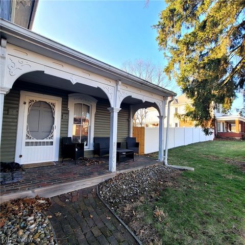 124 Park Avenue SW, Bolivar, OH 44612