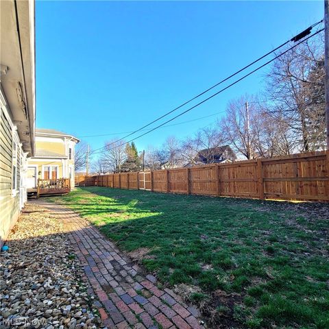 124 Park Avenue SW, Bolivar, OH 44612