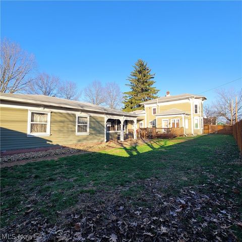 124 Park Avenue SW, Bolivar, OH 44612