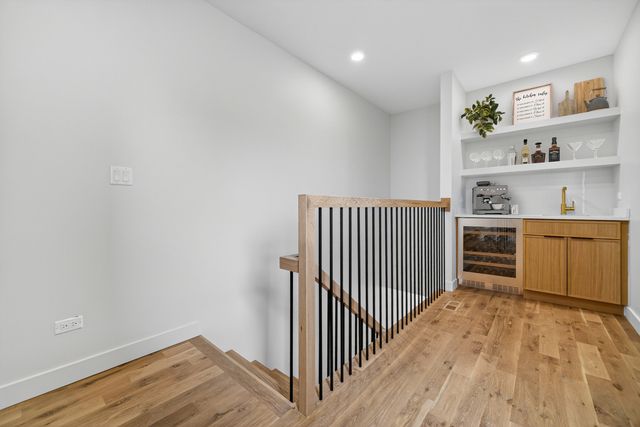 4206 S Calumet Avenue, Chicago, IL 60653