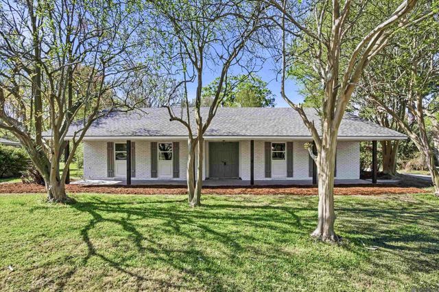 610 Seyburn Ct, Baton Rouge, LA 70808